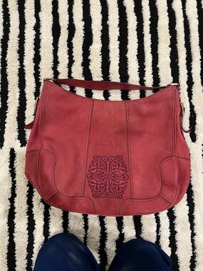 Vtg Antonio Melani Shoulder Handbag Red Medallion Embroiderd Purse Lined Bag